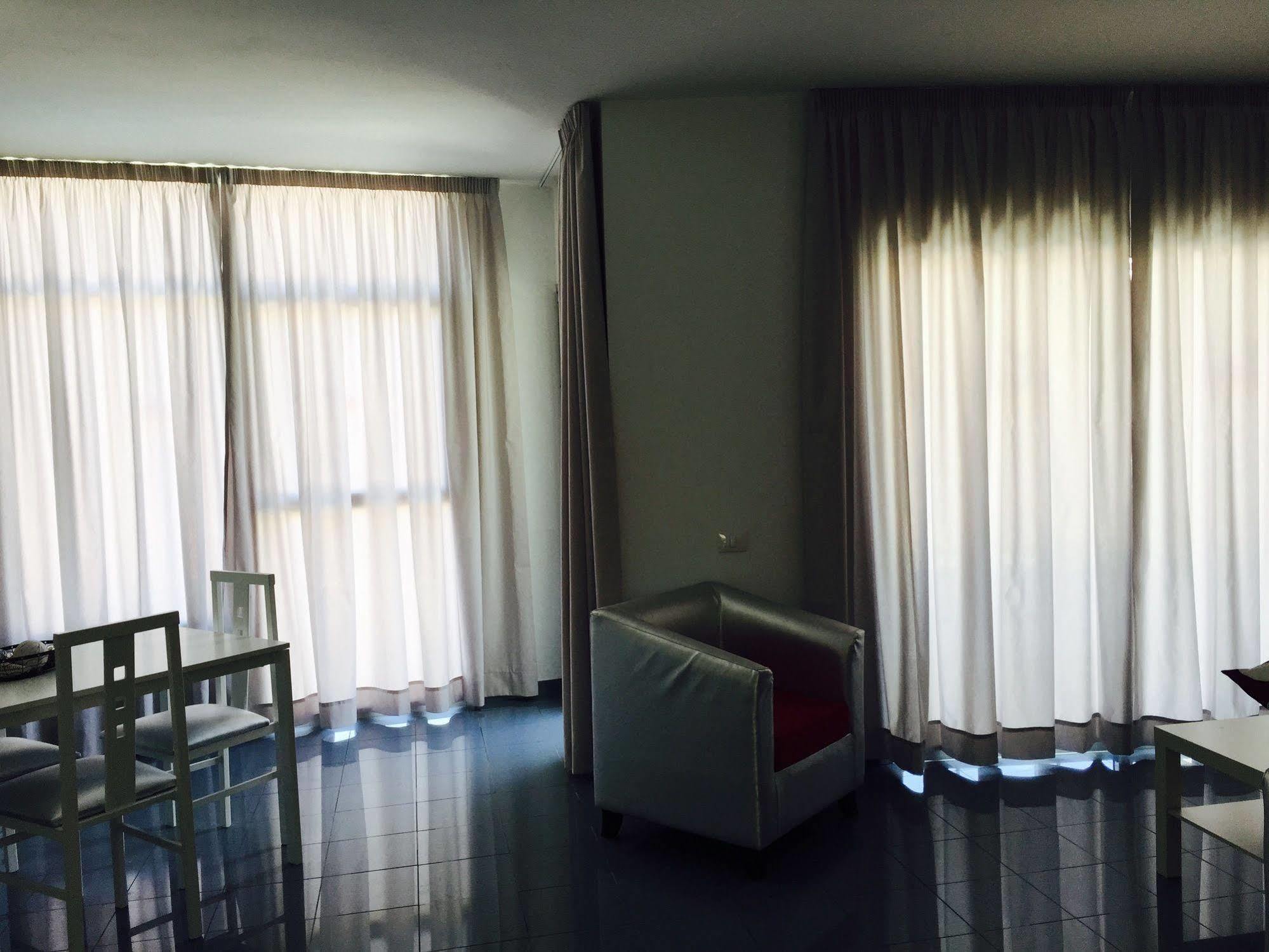 Apartamentos Miami Sun Porto Rico Exterior foto